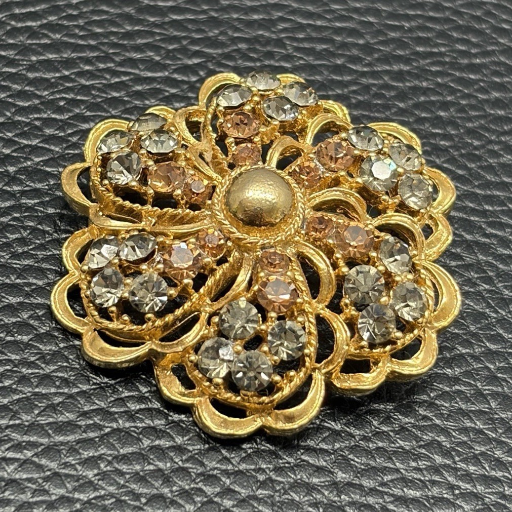 Vintage Gold Tone Flower Brooch Pin Clear Round Rhinestones Women's Fashion